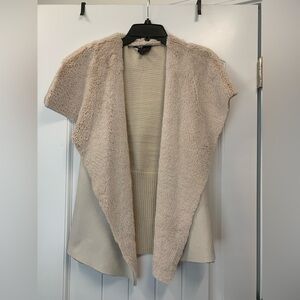 Women’s Romeo & Juliet Couture Faux Fur Vest Size M